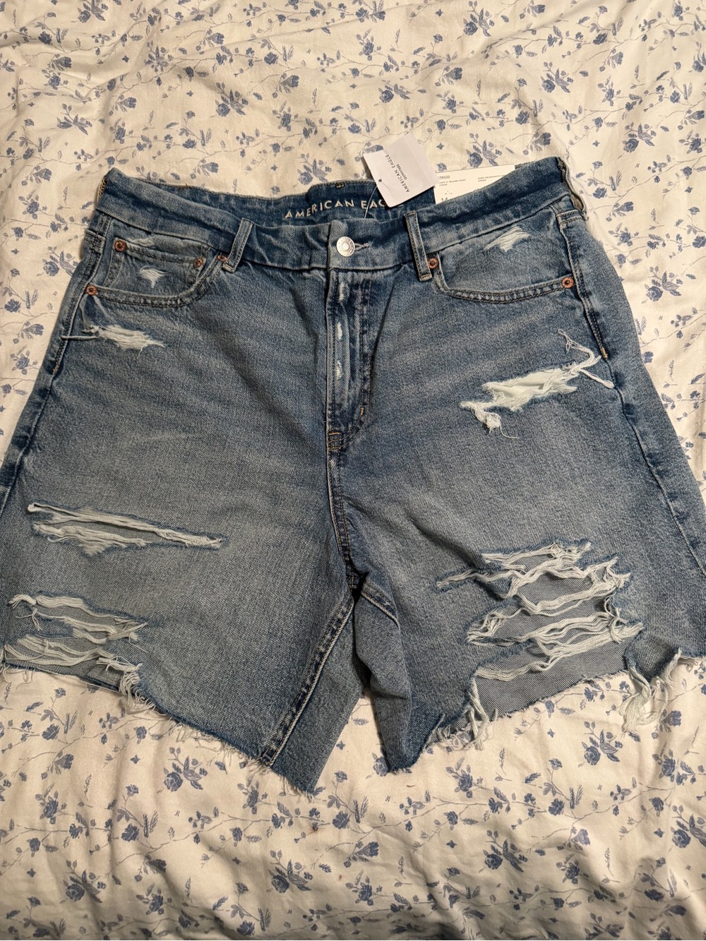 American Eagle Outfitters Curvy Strigid Jean shorts